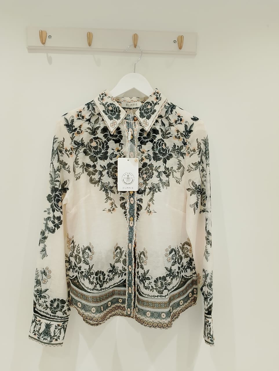 Elppis Black/Orange Printed Shorts