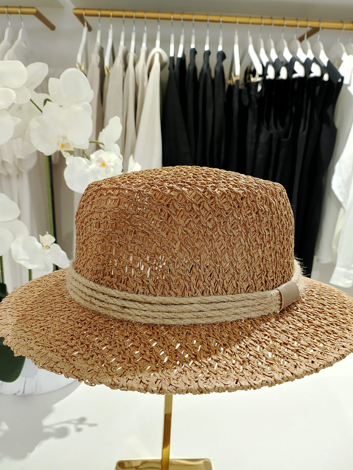 أماندا براون هات