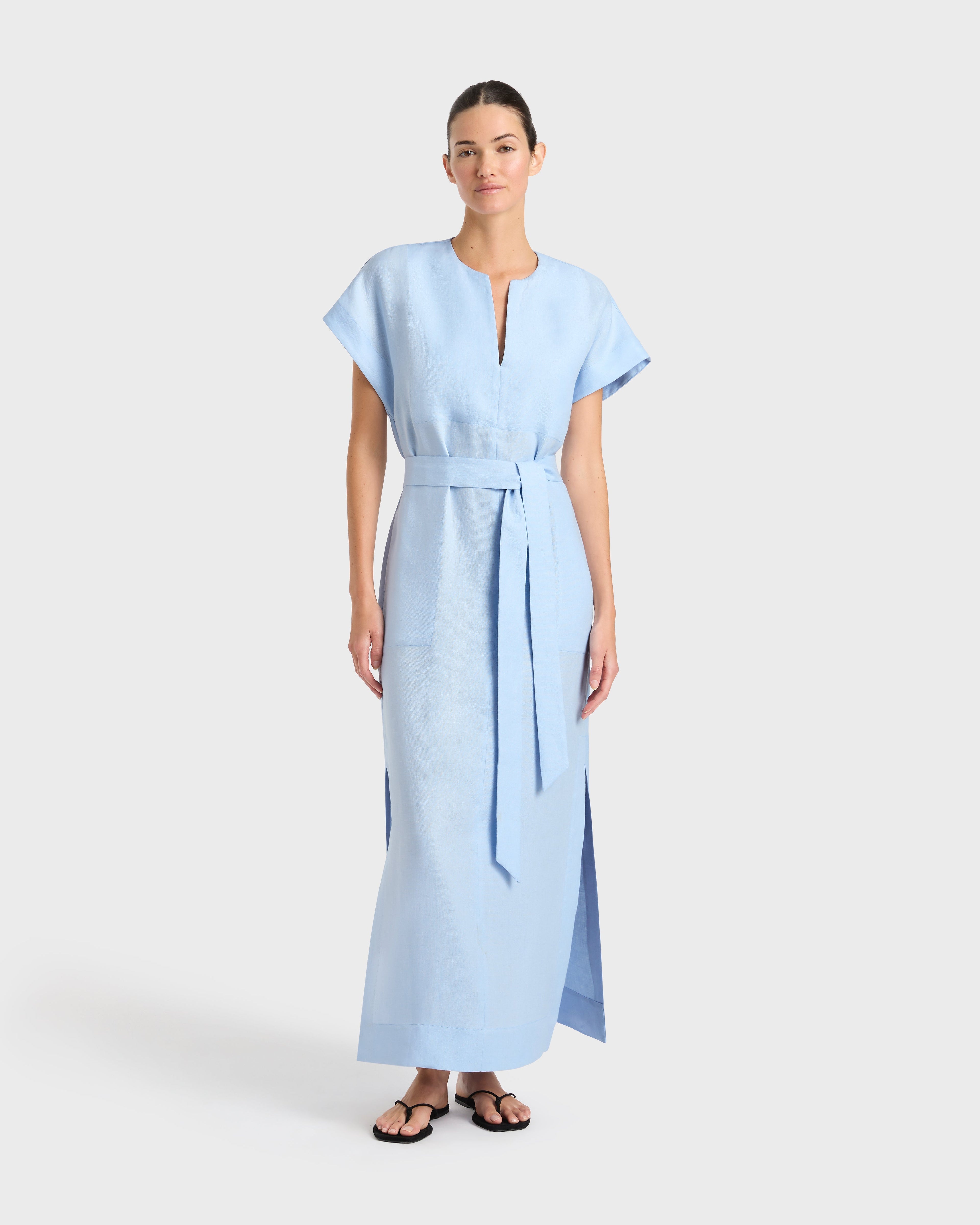 https://cdn.shopify.com/s/files/1/1919/0761/files/BONDI_BORN_Delphi_Universal_Tunic_Dress_Sky_Front_03a54459-5ab9-4a58-aaf0-315a05cf2155.jpg?v=1748319350