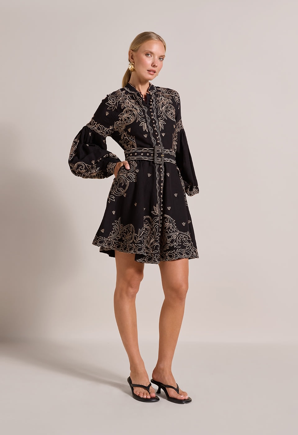 https://cdn.shopify.com/s/files/1/0342/6231/9244/files/Berite_Short_Dress_-_Onyx_Black_1.jpg?v=1728280827