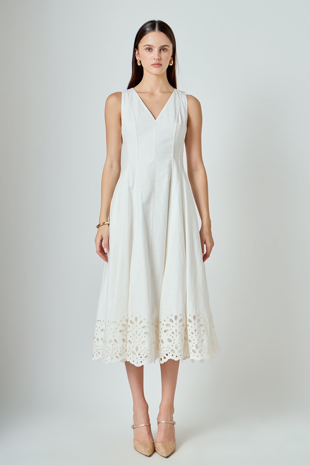 Embroidered Flounce Maxi Dress White Floral Scallop V-Neck Lined Sleeveless