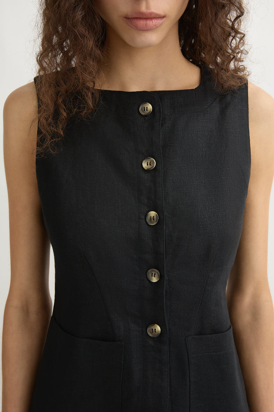 EMMA VEST - BLACK Tailored Button-Front Lined Scoop-Hem Adjustable