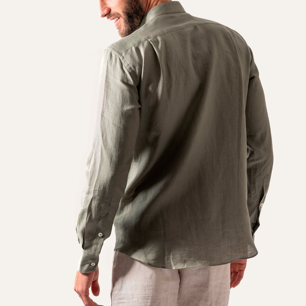 https://cdn.shopify.com/s/files/1/0853/1227/4697/files/casual_linen_shirts_olive_green_indossato_back_b2818d54-15df-4159-97ae-9df03e0d1f13.jpg?v=1741948801