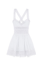 Vestido corto Marilyn Princess Cut Heart-Neck Lace Trim Dress